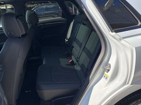 Certified 2025 Audi Q3 2.0T Premium w/ Convenience Package image 14