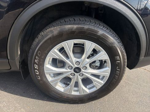 Used 2023 Ford Escape Active AWD/4WD image 32