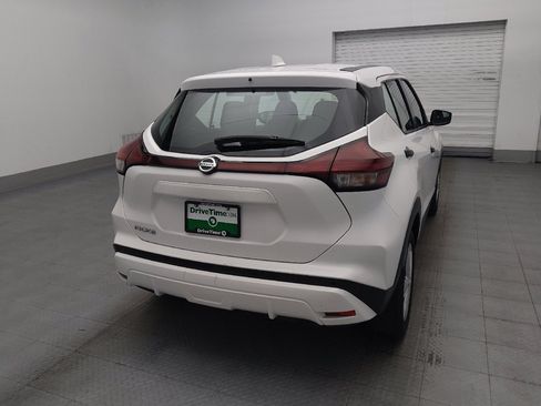 Used 2021 Nissan Kicks S FWD image 7