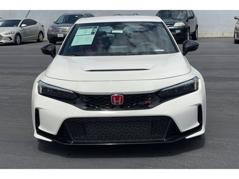 Used 2025 Honda Civic Type R image 8
