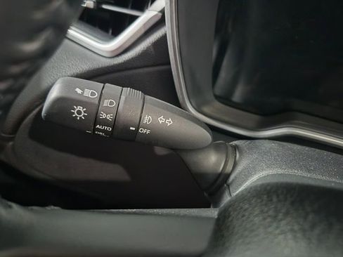 Certified 2025 Toyota Corolla Cross XLE FWD image 21