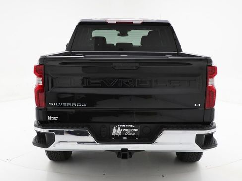 Used 2024 Chevrolet Silverado 1500 LT image 8
