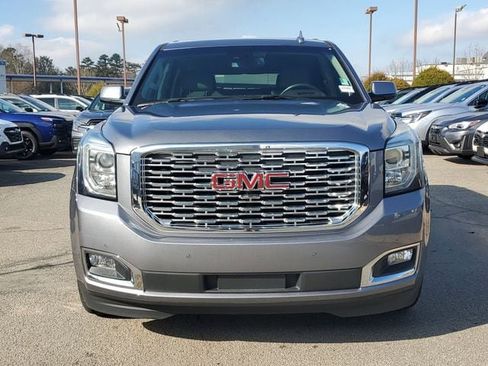 Used 2018 GMC Yukon Denali w/ Denali Ultimate Package image 2