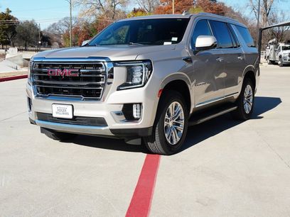 Used 2022 GMC Yukon SLT w/ SLT Premium Package