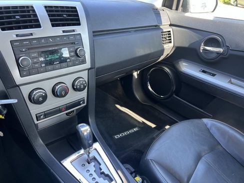 Used 2010 Dodge Avenger R/T FWD image 27