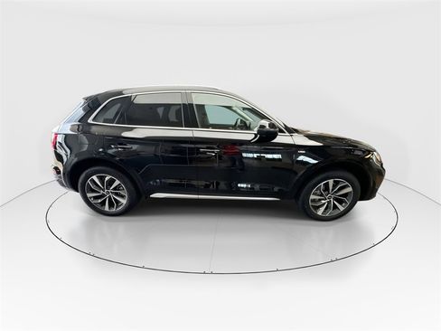 Certified 2025 Audi Q5 2.0T Premium Plus w/ Premium Plus Package image 9