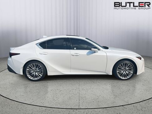 Used 2023 Lexus IS 300 AWD w/ Premium Package image 4