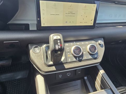 Used 2024 Land Rover Defender 90 S AWD/4WD image 25