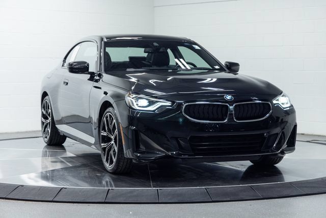 Certified 2023 BMW 230i xDrive Coupe w/ Premium Package AWD/4WD image 4