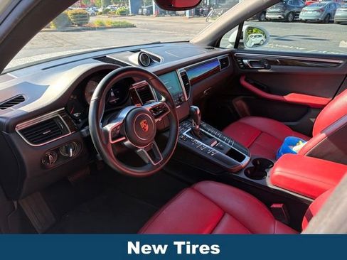 Used 2018 Porsche Macan S AWD/4WD image 4