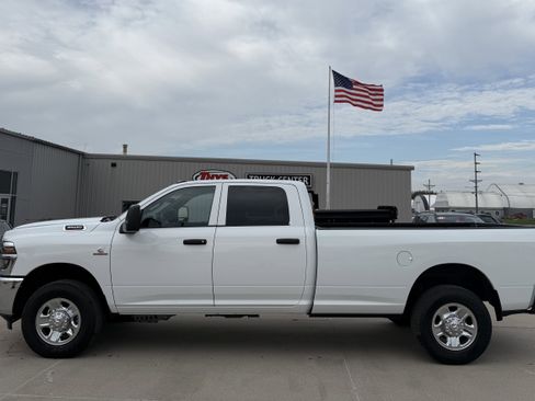 New 2026 RAM 3500 Tradesman w/ Chrome Appearance Group image 36