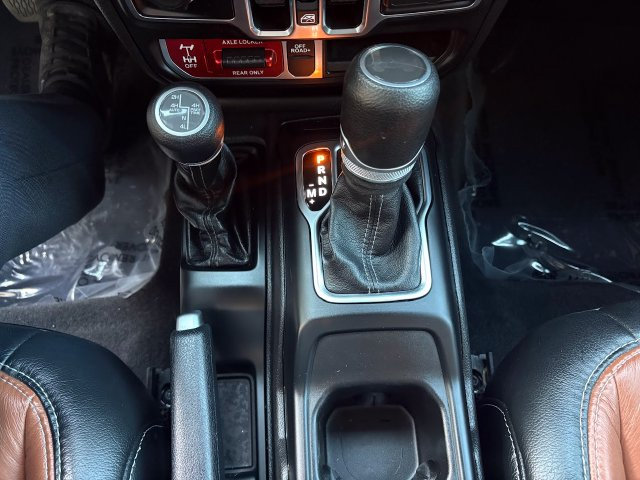Used 2024 Jeep Wrangler Unlimited AWD/4WD image 19