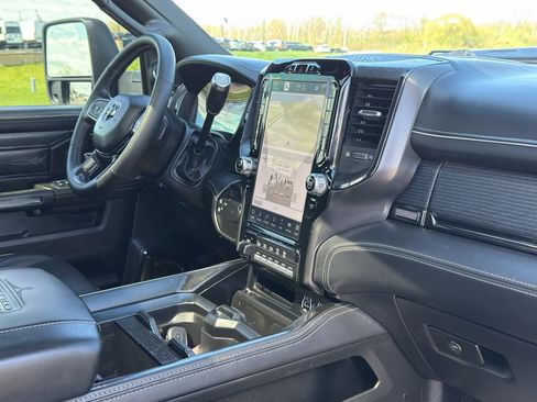 Used 2023 RAM 3500 Limited AWD/4WD image 33