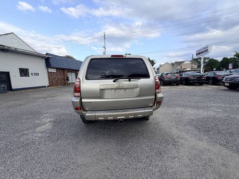 Used 2004 Toyota 4Runner SR5 AWD/4WD image 26