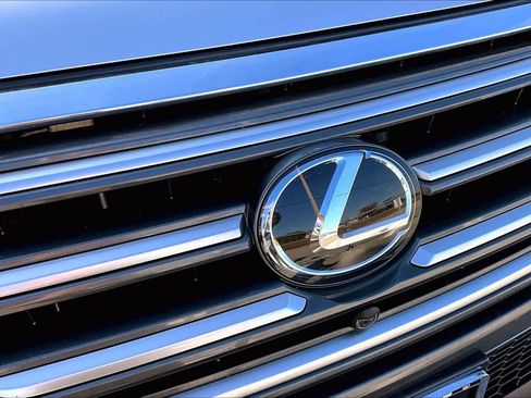 Used 2016 Lexus GX 460 Luxury image 29
