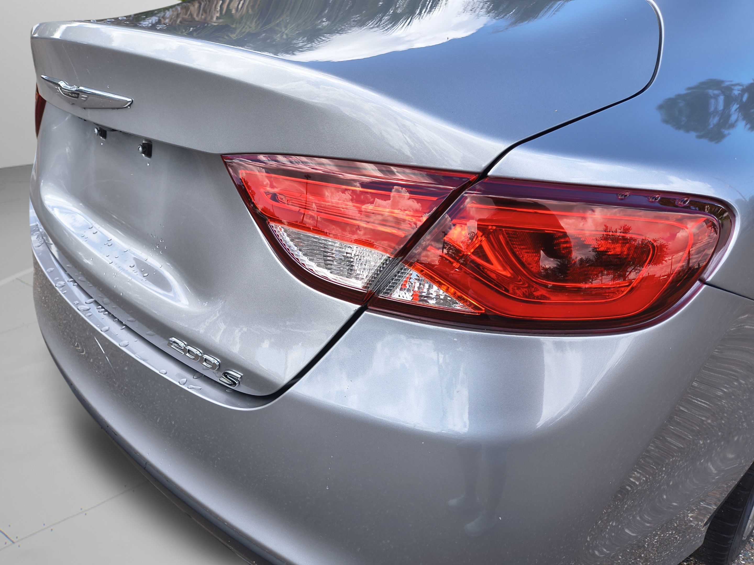 Used 2015 Chrysler 200 S w/ Comfort Group FWD image 35