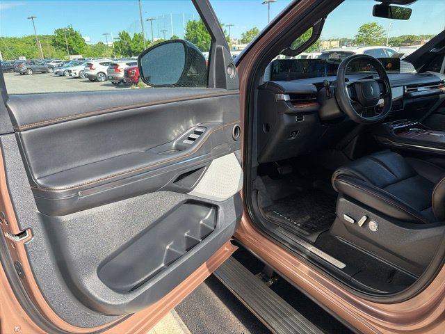 Used 2025 Lincoln Navigator L Black Label AWD/4WD image 16