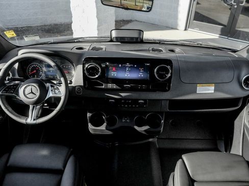 New 2025 Mercedes-Benz Sprinter 2500 image 20