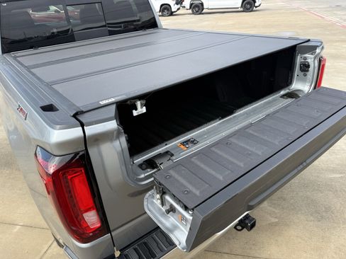 Used 2023 GMC Sierra 1500 SLT w/ SLT Premium Package image 32