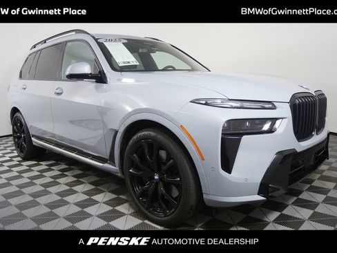 Used 2025 BMW X7 xDrive40i w/ Executive Package AWD/4WD image 1