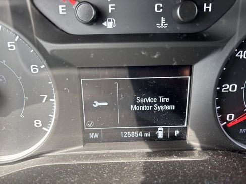 Used 2019 GMC Acadia SLE image 10