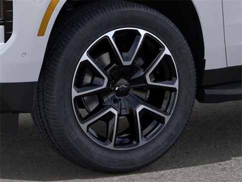 New 2026 Chevrolet Tahoe RST image 9