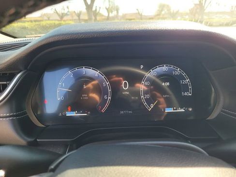 Used 2024 Jeep Grand Cherokee Altitude AWD/4WD image 23