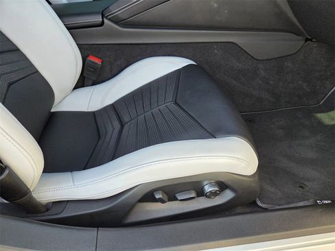 Used 2023 Chevrolet Corvette Stingray Preferred Conv w/ Stealth Interior Trim Package image 11