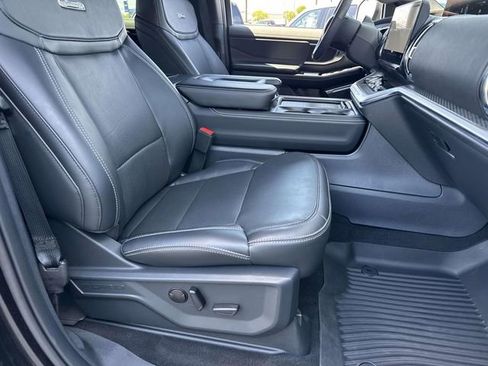 Used 2025 Ford Expedition Platinum w/ Stealth Performance Package AWD/4WD image 11