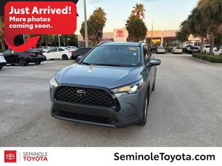 Used 2024 Toyota Corolla Cross LE FWD video 1