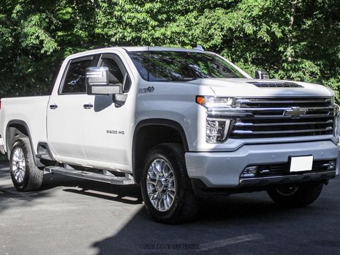 Used 2022 Chevrolet Silverado 3500 High Country w/ Technology Package AWD/4WD image 10