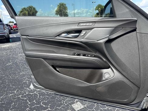 Used 2021 Cadillac CT4 Premium Luxury RWD image 18