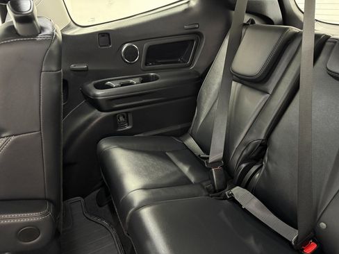 Used 2023 Subaru Ascent Touring image 40