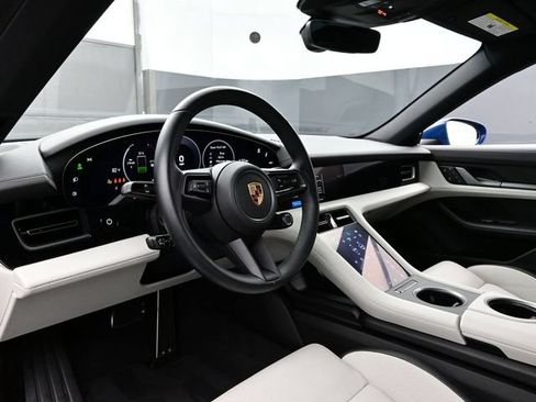 Certified 2025 Porsche Taycan AWD/4WD image 4