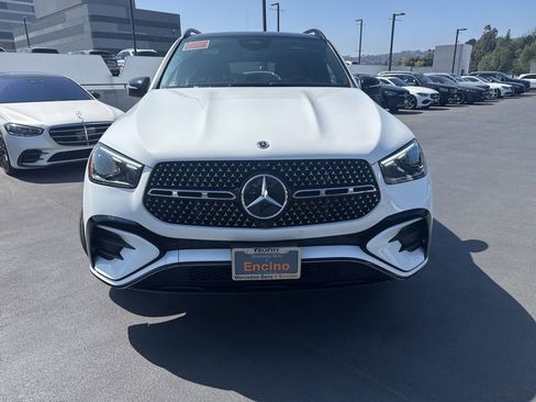 Used 2025 Mercedes-Benz GLE 450 4MATIC image 2