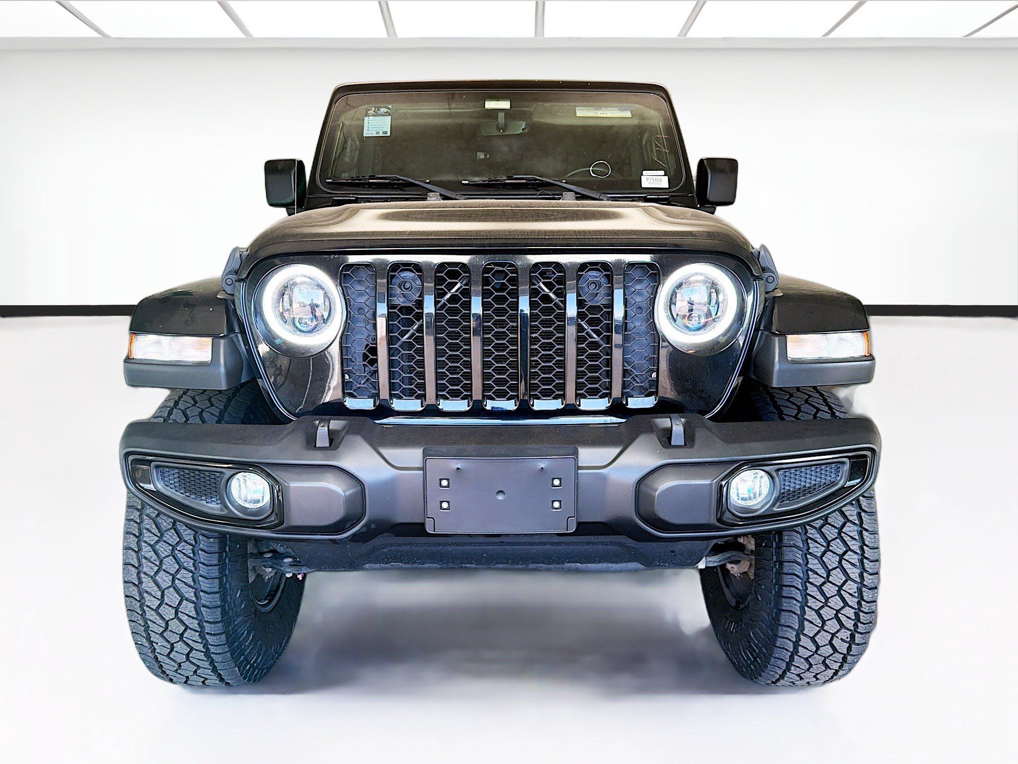 Used 2021 Jeep Gladiator Mojave AWD/4WD image 2
