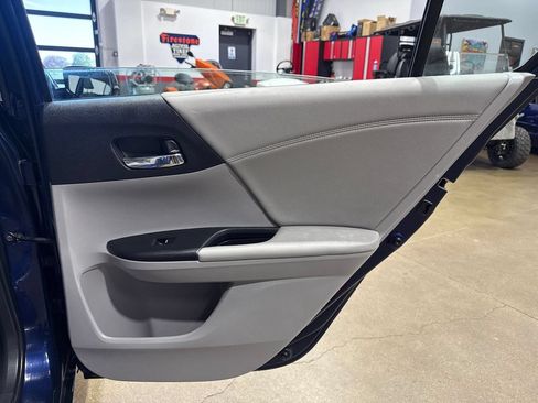 Used 2014 Honda Accord EX image 82