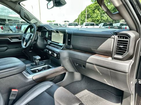 Certified 2024 GMC Sierra 1500 SLT w/ SLT Premium Plus Package image 28