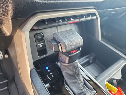 Used 2022 Toyota Tundra SR5 image 10