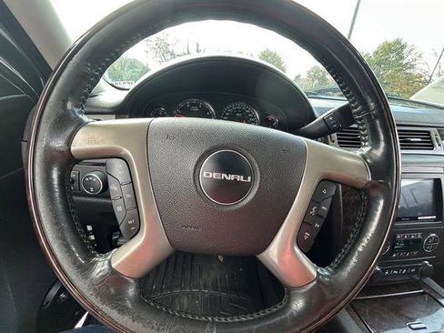 Used 2014 GMC Sierra 2500 Denali w/ Suspension Package, Off-Road image 11