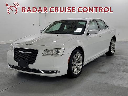 Used 2019 Chrysler 300 Touring L w/ Quick Order Package 22F image 4