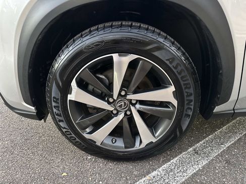 Used 2019 Lexus NX 300h AWD image 10