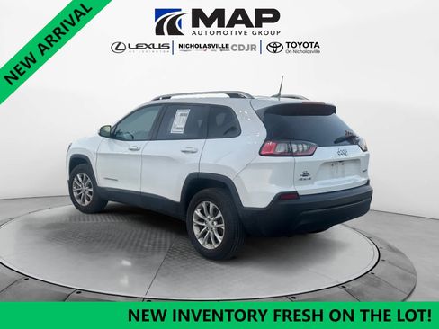 Used 2020 Jeep Cherokee Latitude w/ Cold Weather Group image 4