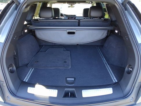 Used 2025 Cadillac XT5 Premium Luxury image 9