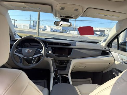 Certified 2023 Cadillac XT5 Premium Luxury image 26