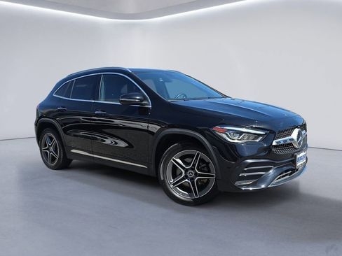Used 2021 Mercedes-Benz GLA 250 4MATIC image 2