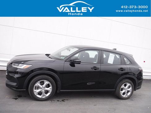 Used 2023 Honda HR-V LX image 2