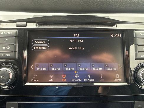 Used 2020 Nissan Rogue SV AWD/4WD image 39