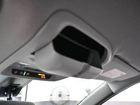 Used 2022 Chevrolet Blazer LT image 16