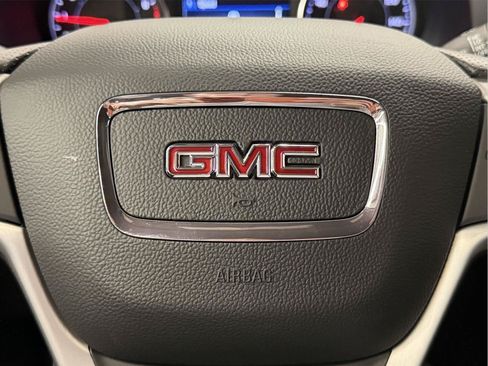 Used 2023 GMC Acadia SLE w/ Elevation Edition AWD/4WD image 14